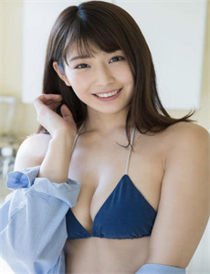 《我们三个一起要你-2男2女汽车上演大尺度画面》