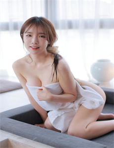 《美女被下药性侵视频-少妇粉嫩泬无套进入A片小说》